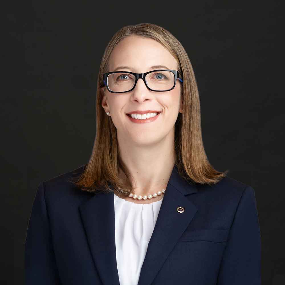 Sarah Piper headshot.